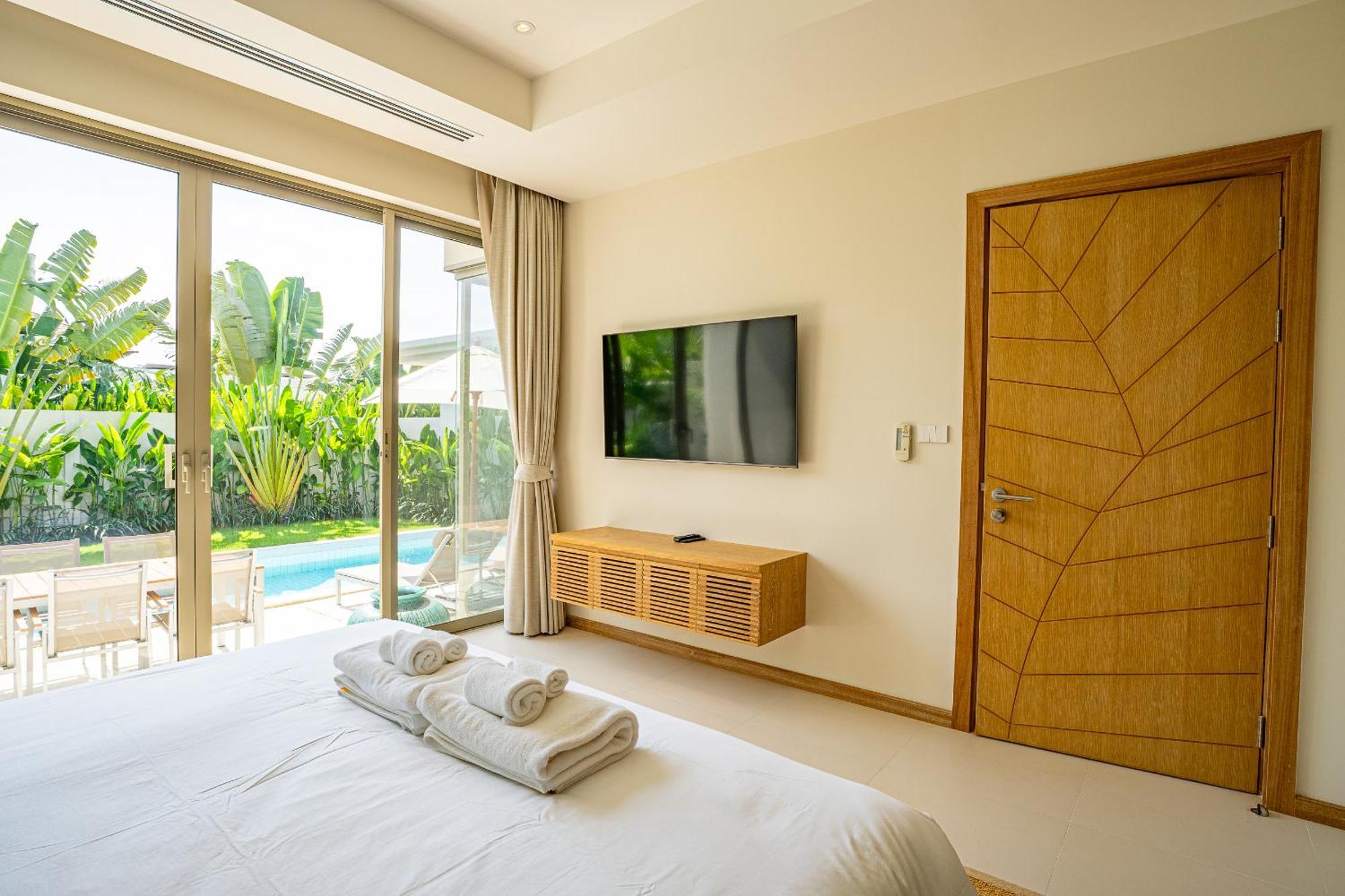 Trichada Breeze 3Br Stylish Villa, 15 Min To Layan Beach Thalang Exteriör bild